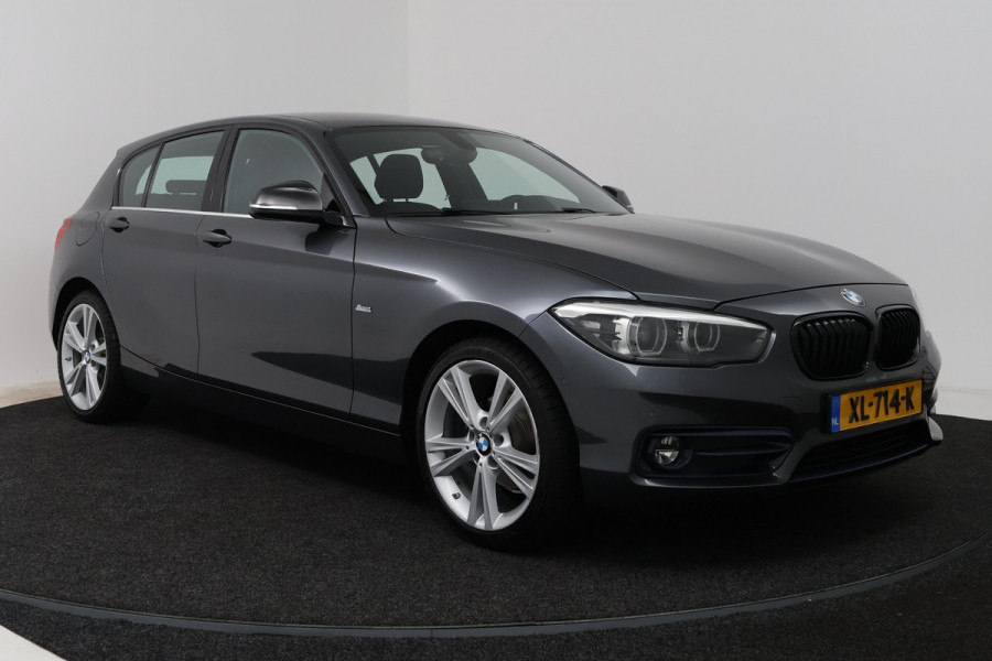 BMW 1-serie 118i Executive (NAVIGATIE, CAMERE, SPORTSTOELEN, PARKEERSENSOREN)