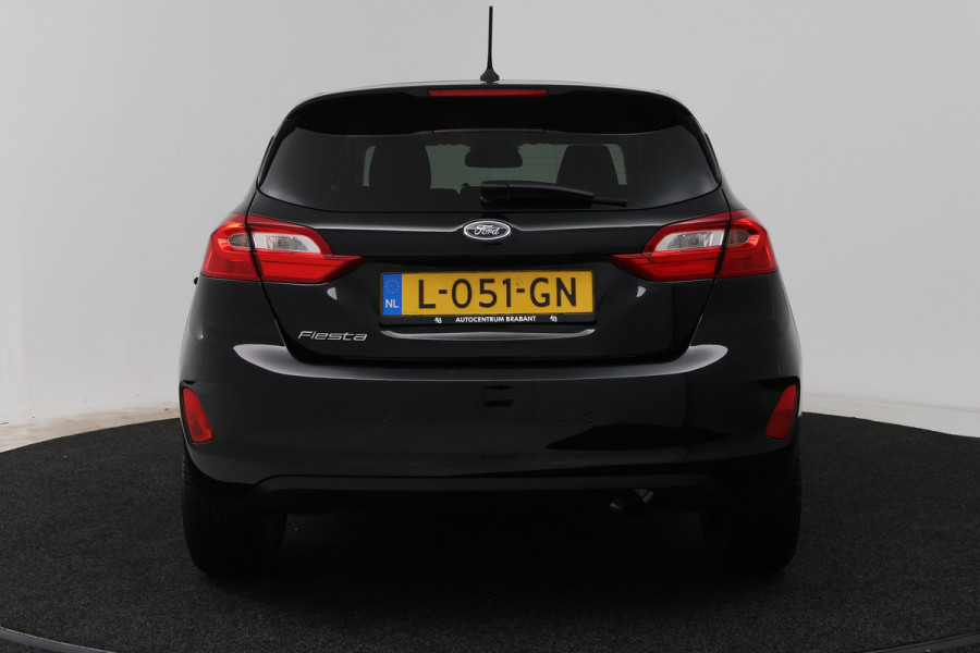 Ford Fiesta 1.0 EcoBoost Titanium (NAVIGATIE, CRUISE CONTROL, PARKEERSENSOREN)