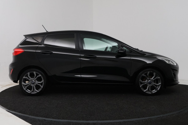 Ford Fiesta 1.0 EcoBoost Titanium (NAVIGATIE, CRUISE CONTROL, PARKEERSENSOREN)
