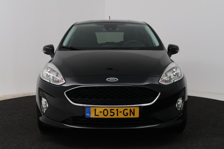 Ford Fiesta 1.0 EcoBoost Titanium (NAVIGATIE, CRUISE CONTROL, PARKEERSENSOREN)