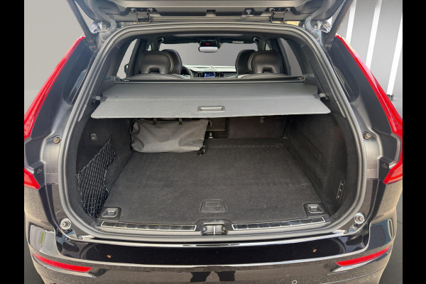 Volvo XC60 2.0 T8 Twin Engine AWD R-Design Pano B&W Lucht