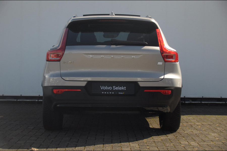 Volvo XC40 T4 211PK Plug-in hybrid Plus Dark / Panoramadak / Elektrische stoelen / Harman Kardon audio / cruise control / Parkeersensoren met camera / Elektrische achterklep / Stoel - en stuurwielverwarming