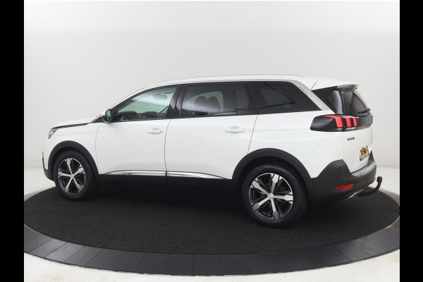 Peugeot 5008 1.2 PureTech Allure | 7p | Trekhaak | Carplay | Camera | Elektrische kofferbak | Cruise control | Navigatie | Stoelverwarming | LED | Sfeerverlichting | Automaat | Half leer