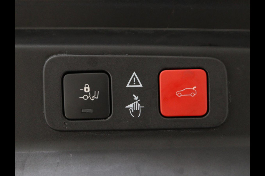 Peugeot 5008 1.2 PureTech Allure | 7p | Trekhaak | Carplay | Camera | Elektrische kofferbak | Cruise control | Navigatie | Stoelverwarming | LED | Sfeerverlichting | Automaat | Half leer