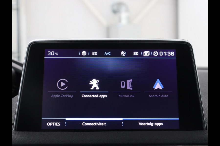 Peugeot 5008 1.2 PureTech Allure | 7p | Trekhaak | Carplay | Camera | Elektrische kofferbak | Cruise control | Navigatie | Stoelverwarming | LED | Sfeerverlichting | Automaat | Half leer