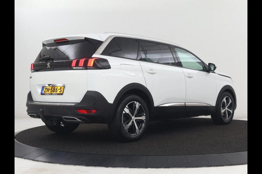 Peugeot 5008 1.2 PureTech Allure | 7p | Trekhaak | Carplay | Camera | Elektrische kofferbak | Cruise control | Navigatie | Stoelverwarming | LED | Sfeerverlichting | Automaat | Half leer
