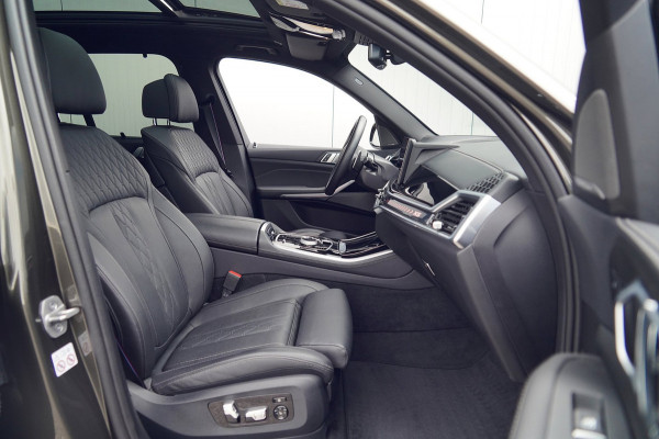 BMW X5 XDrive50e / M Sportpakket Pro / Manhattan met. / Pano / Head-Up / Softclose / Harman/Kardon Surround