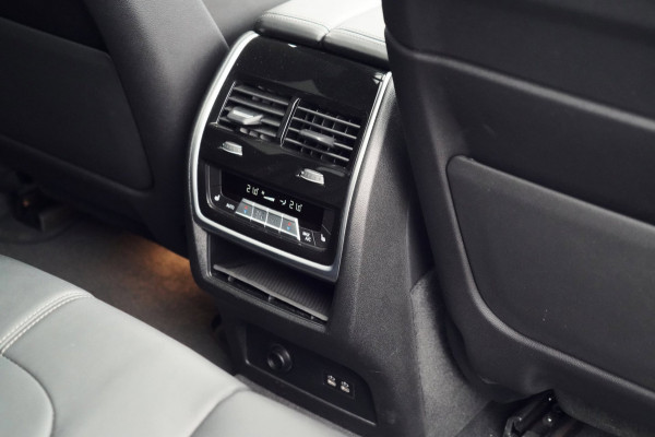 BMW X5 XDrive50e / M Sportpakket Pro / Manhattan met. / Pano / Head-Up / Softclose / Harman/Kardon Surround