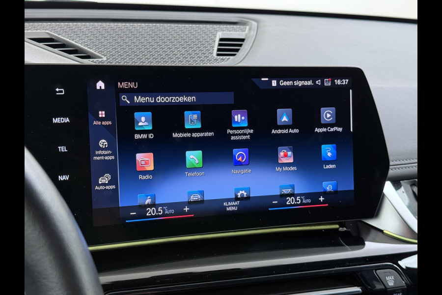 BMW iX1 xDrive30 313PK 4WD M-Pack Leer Harman/Kardon®-Audio Launch Edition SOH 100% Android Auto Apple Carplay Camera Adaptief onderstel AWD Live Cockpit Plus Privacy Glas Led Elek.Achterklep Lmv 19" Isofix DAB Origineel Nederlandse Auto