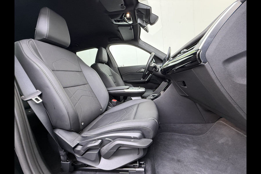 BMW iX1 xDrive30 313PK 4WD M-Pack Leer Harman/Kardon®-Audio Launch Edition SOH 100% Android Auto Apple Carplay Camera Adaptief onderstel AWD Live Cockpit Plus Privacy Glas Led Elek.Achterklep Lmv 19" Isofix DAB Origineel Nederlandse Auto