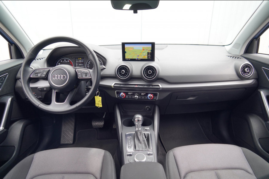 Audi Q2 1.4 TFSI CoD limited / 113dkm NAP / Navi / Cruise / NL-Auto / Arablau Kristall Metallic