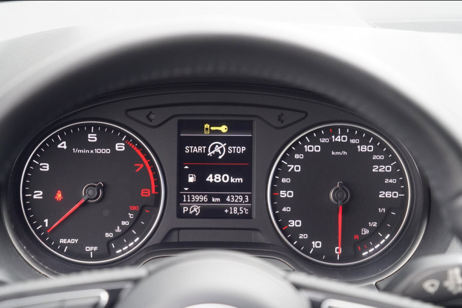 Audi Q2 1.4 TFSI CoD limited / 113dkm NAP / Navi / Cruise / NL-Auto / Arablau Kristall Metallic
