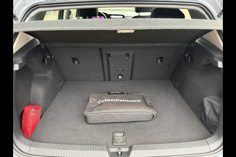 Volkswagen Golf 1.4 eHybrid Style / 204 PK / Camera / Comfort-Winter-Multimedia PAKKET / NAVI / 1e Eigenaar / NED-Golf