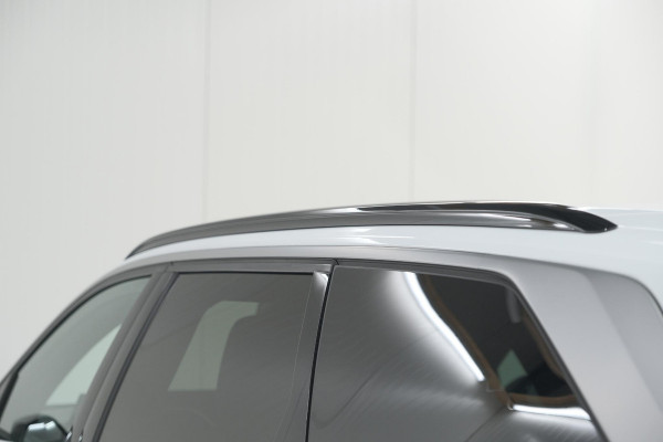 Peugeot 5008 Hybrid 136 e-DCS6 Allure | 7 Zitplaatsen | Camera | Stoelverwarming | Panoramic Navigation pack