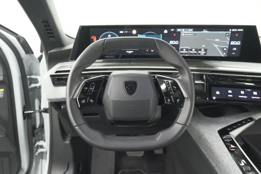 Peugeot 5008 Hybrid 136 e-DCS6 Allure | 7 Zitplaatsen | Camera | Stoelverwarming | Panoramic Navigation pack