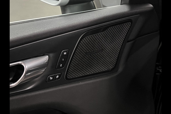 Volvo XC60 2.0 T5 AWD R-Design Luchtvering | Open dak | Cruise control | Stuur-/Stoelverwarming | 360 Camera | Head-up | Harman/Kardon | Blis