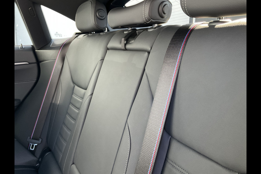 BMW i4 M50 M-Sport 84kWh 544PK sOH 95% Pano Laser HUD Harman/Kardon Elek.Trekhaak Leer BOMVOL!