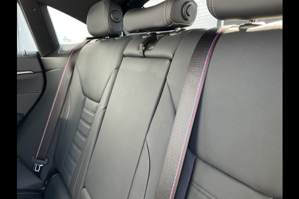 BMW i4 M50 M-Sport 84kWh 544PK sOH 95% Pano Laser HUD Harman/Kardon Elek.Trekhaak Leer BOMVOL!