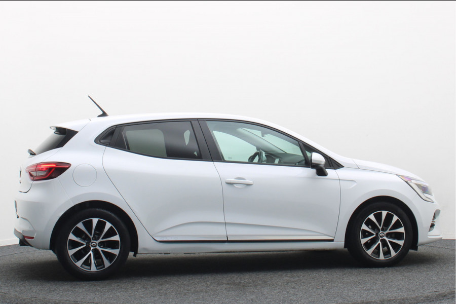 Renault Clio 1.0 TCe Zen Apple CarPlay, Cruise, LED, Navi, PDC, Trekhaak, 16"