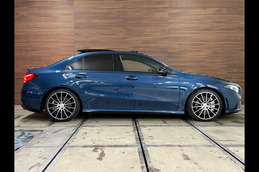 Mercedes-Benz A-Klasse AMG 35 4MATIC NIGHT Premium Plus | PANO | Burmester | Ambient | HuD | MultiBeam LED | Winter-Pakket |MBUX