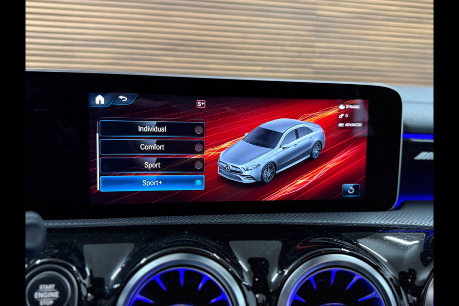 Mercedes-Benz A-Klasse AMG 35 4MATIC NIGHT Premium Plus | PANO | Burmester | Ambient | HuD | MultiBeam LED | Winter-Pakket |MBUX