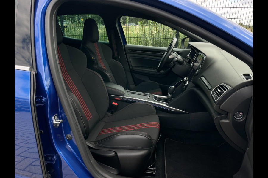 Renault Mégane 1.6 E-Tech Plug-In Hybrid 160 R.S. Line | Camera | PDC | Keyless |