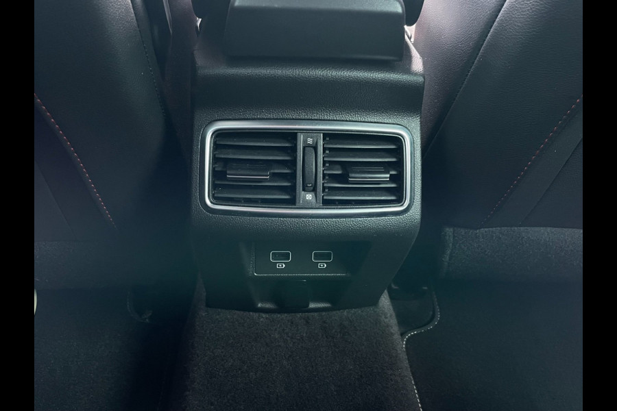 Renault Mégane 1.6 E-Tech Plug-In Hybrid 160 R.S. Line | Camera | PDC | Keyless |