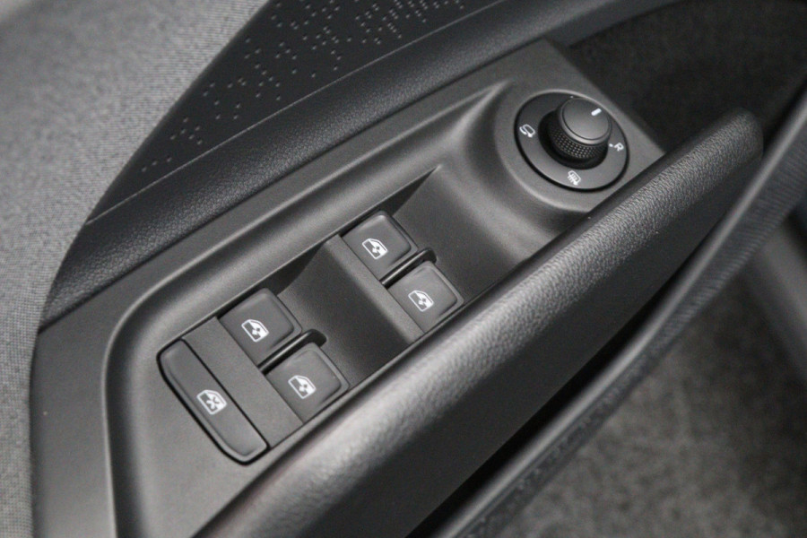 Škoda ENYAQ iV 60 180 PK, SOH 93 %, Panoramadak, Camera, Carplay, Memory, Keyless