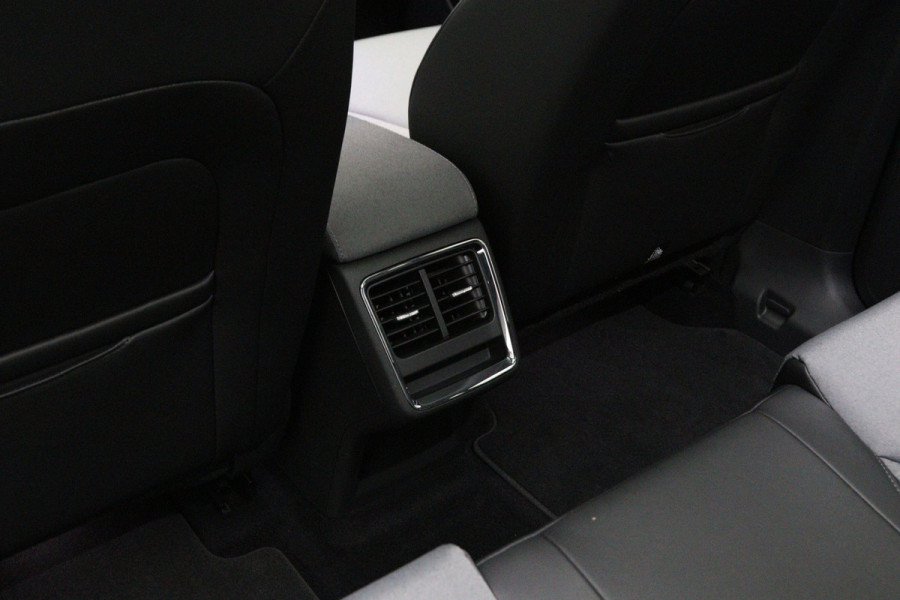 Škoda ENYAQ iV 60 180 PK, SOH 93 %, Panoramadak, Camera, Carplay, Memory, Keyless