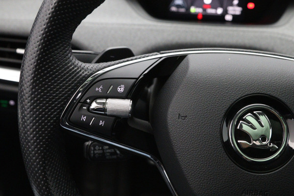 Škoda ENYAQ iV 60 180 PK, SOH 93 %, Panoramadak, Camera, Carplay, Memory, Keyless
