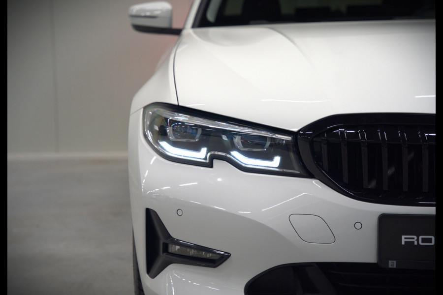 BMW 3-serie 330e eDrive Edition High Executive | Stoelverwarming | Navigatie | Apple Carplay | Parkeersensoren | Keyless | Cruise Control | LED | Leer | Trekhaak | Climate Control | SOH 89%