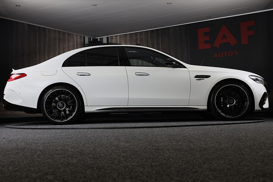 Mercedes-Benz E-Klasse AMG 53 4MATIC+ / Hyperscreen / Performance Zetels / Head Up / Verkoeling / 360 Camera / Memory / Open Pano