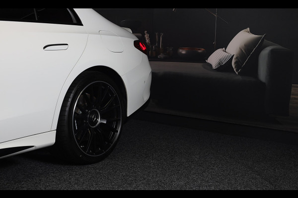 Mercedes-Benz E-Klasse AMG 53 4MATIC+ / Hyperscreen / Performance Zetels / Head Up / Verkoeling / 360 Camera / Memory / Open Pano