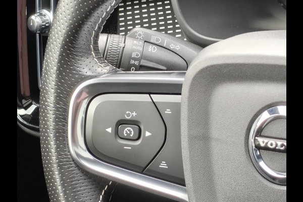Volvo XC40 T5 262PK Recharge R-Design | Trekhaak | H&K | ACC | Pano | Keyless | Carplay |