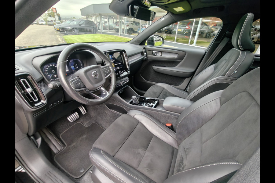 Volvo XC40 T5 262PK Recharge R-Design | Trekhaak | H&K | ACC | Pano | Keyless | Carplay |