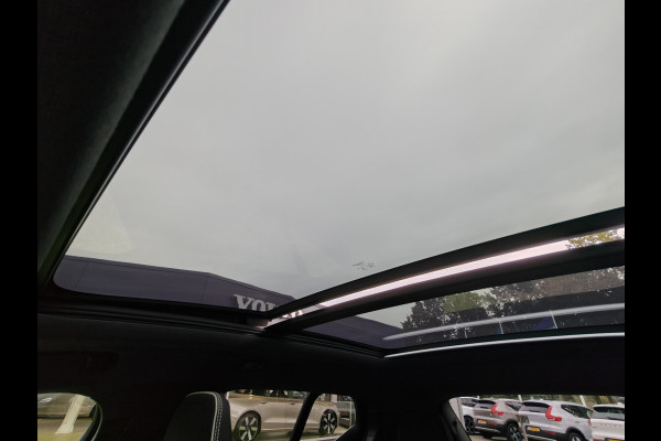 Volvo XC40 T5 262PK Recharge R-Design | Trekhaak | H&K | ACC | Pano | Keyless | Carplay |