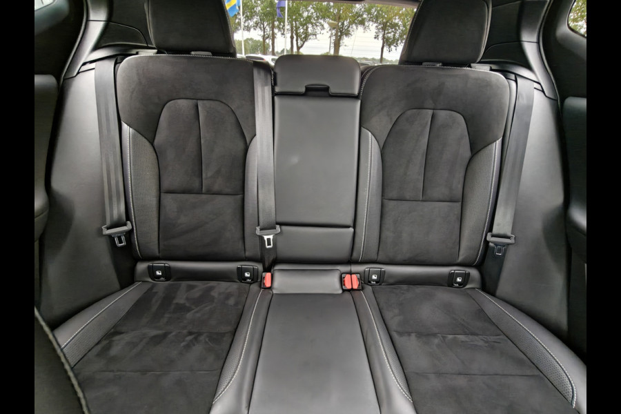 Volvo XC40 T5 262PK Recharge R-Design | Trekhaak | H&K | ACC | Pano | Keyless | Carplay |