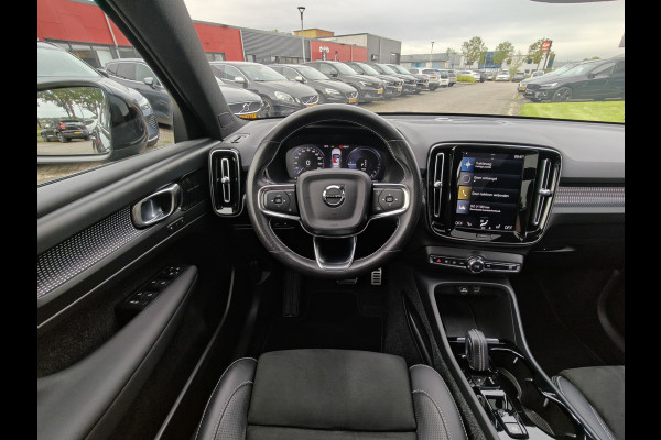 Volvo XC40 T5 262PK Recharge R-Design | Trekhaak | H&K | ACC | Pano | Keyless | Carplay |