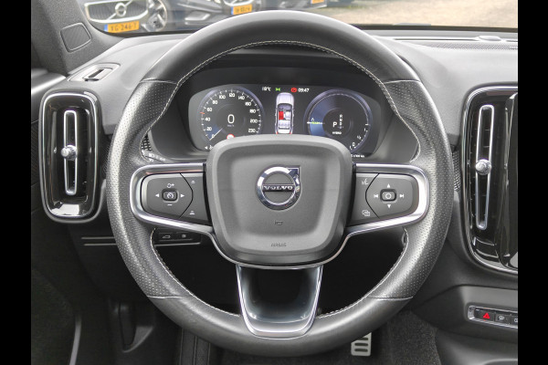 Volvo XC40 T5 262PK Recharge R-Design | Trekhaak | H&K | ACC | Pano | Keyless | Carplay |