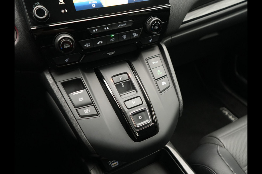 Honda CR-V 2.0 Black Edition MHEV 215pk Dealer O.H | Trekhaak Afn. | Adaptive Cruise | Camera | Lederen Sportstoelen Verwarmd | Keyless | Navigatie | DAB |  20"L.M