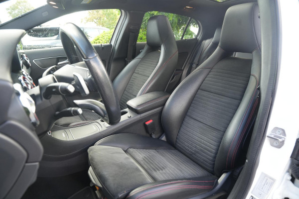 Mercedes-Benz GLA 200 Premium Plus AMG Panoramadak Carplay Leer/Alcantara Cruise Clima