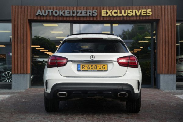 Mercedes-Benz GLA 200 Premium Plus AMG Panoramadak Carplay Leer/Alcantara Cruise Clima