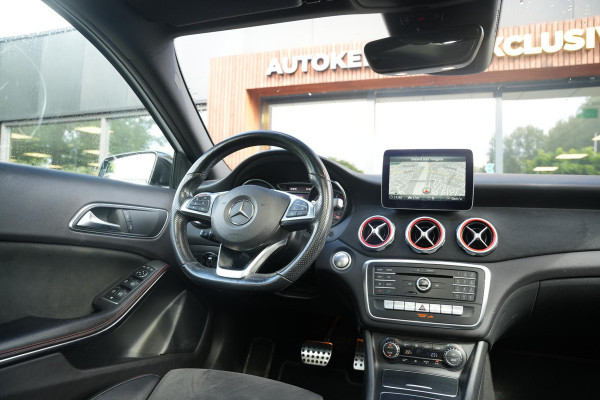Mercedes-Benz GLA 200 Premium Plus AMG Panoramadak Carplay Leer/Alcantara Cruise Clima