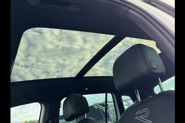 Volkswagen Tiguan 1.5 TSI R-Line Business+ NL-AUTO | PANODAK | LEDER | TREKHAAK| LED VERLICHTING