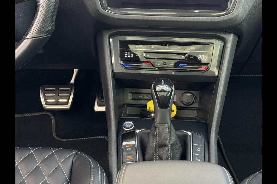 Volkswagen Tiguan 1.5 TSI R-Line Business+ NL-AUTO | PANODAK | LEDER | TREKHAAK| LED VERLICHTING