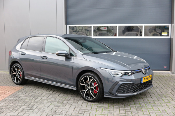 Volkswagen Golf 1.4 eHybrid 245pk GTE ,SOH 93%. Trekhaak afneembaar,ACC, PDC, Virtual cockpit,Navi, DAB+ , Carplay , Zwarte hemelbekleding, 18"LMV etc.