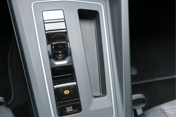 Volkswagen Golf 1.4 eHybrid 245pk GTE ,SOH 93%. Trekhaak afneembaar,ACC, PDC, Virtual cockpit,Navi, DAB+ , Carplay , Zwarte hemelbekleding, 18"LMV etc.