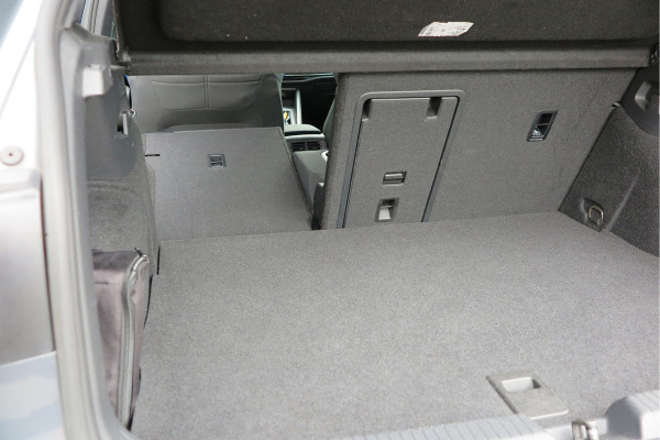 Volkswagen Golf 1.4 eHybrid 245pk GTE ,SOH 93%. Trekhaak afneembaar,ACC, PDC, Virtual cockpit,Navi, DAB+ , Carplay , Zwarte hemelbekleding, 18"LMV etc.