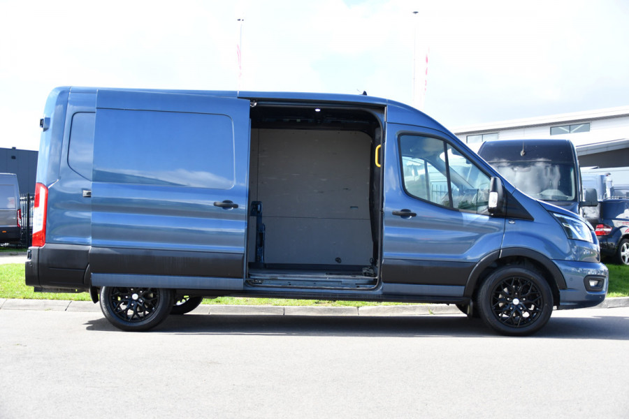 Ford Transit 350 2.0 TDCI L3H2 Limited PB Edition Camera, Cruise, Carplay, Stoelverwarming, 185pk, Trekhaak, Sensoren, LED, NAVI, Uniek!