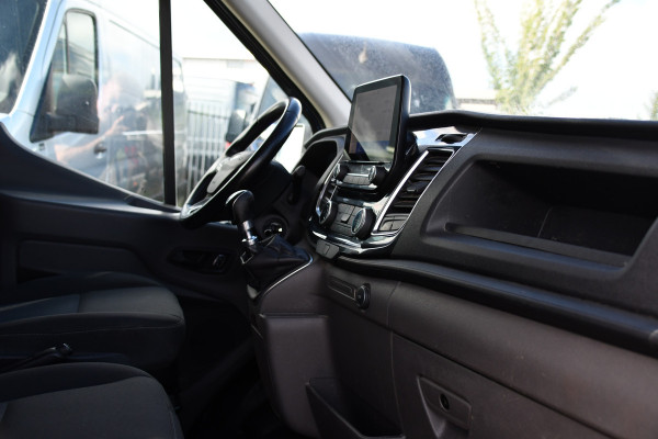 Ford Transit 350 2.0 TDCI L3H2 Limited PB Edition Camera, Cruise, Carplay, Stoelverwarming, 185pk, Trekhaak, Sensoren, LED, NAVI, Uniek!